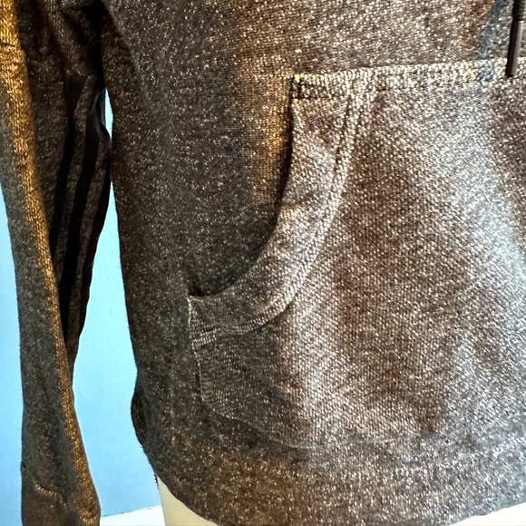 ADIDAS PULLOVER GRAY HODDIE. SIZE X-SMALL. - Picture 6 of 10